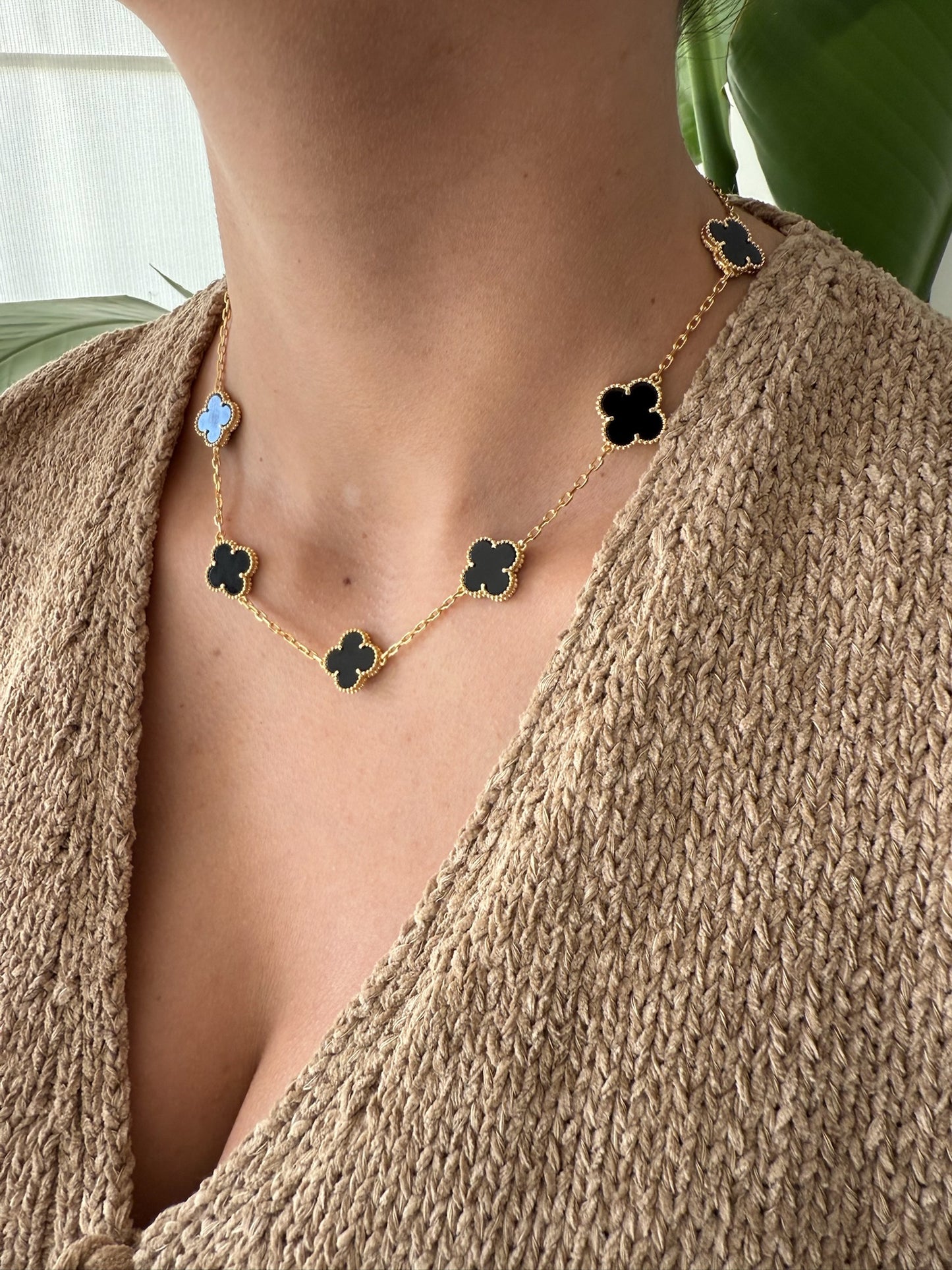 Collar Trébol Piedra Negra Obsidiana en Plata 925 enchape Oro amarillo 18k