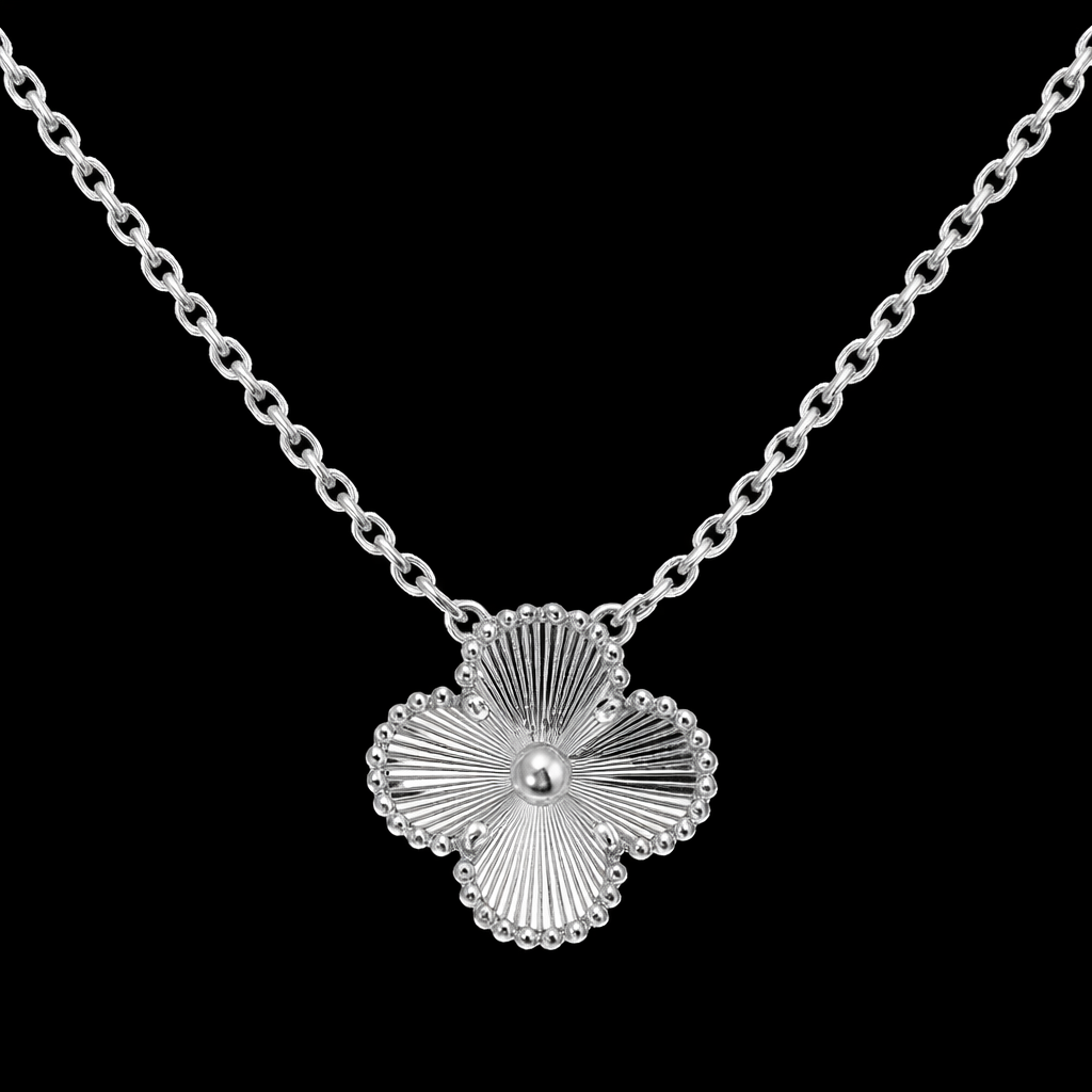 Collar Trébol Plateado