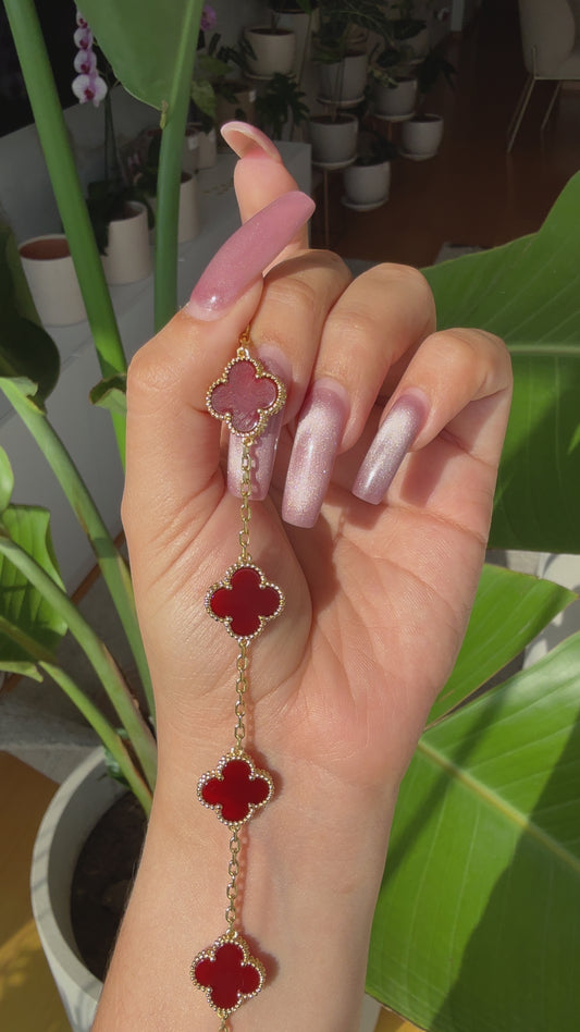 Pulsera Trébol Piedra Roja Turmalina en Plata 925 enchape Oro amarillo 18k